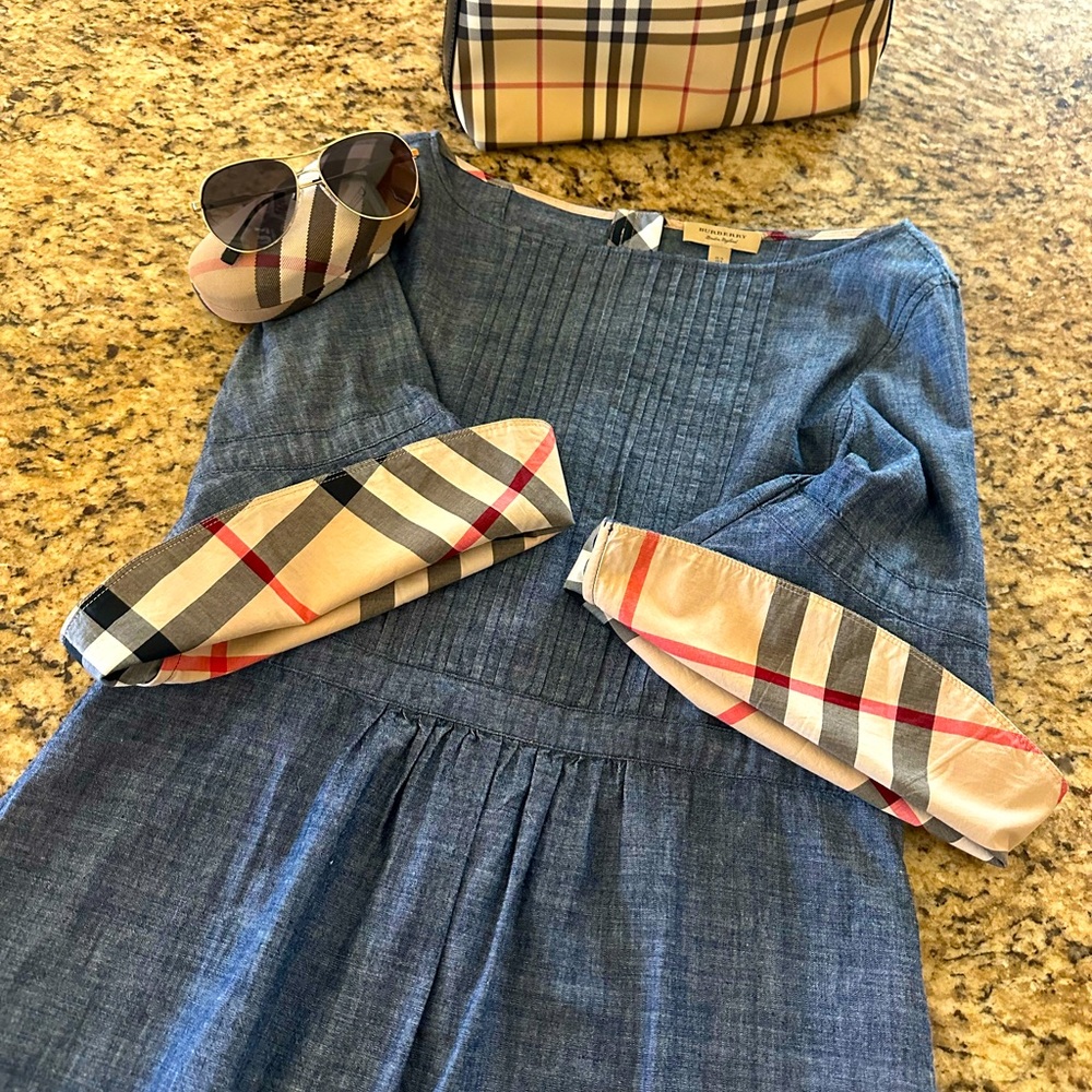 💎Authentic  Burberry dress 😍 - Picture 4 of 9